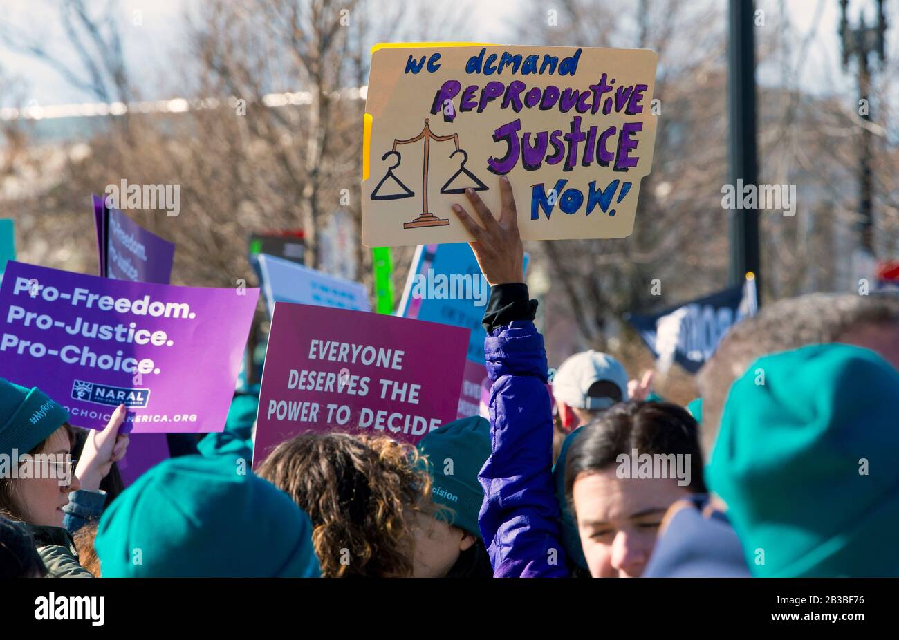 March 04, 2020 - Washington, District of Columbia, U.S. -  People rally in front of the United States Supreme Court as arguments are heard in Russo v. June Medical Services LLC. The case was brought by the Center for Reproductive Rights challenging a Louisiana law designed to close women's healthcare clinics and restrict access to abortion services.(Credit Image: © Brian Cahn/ZUMA Wire) Stock Photo