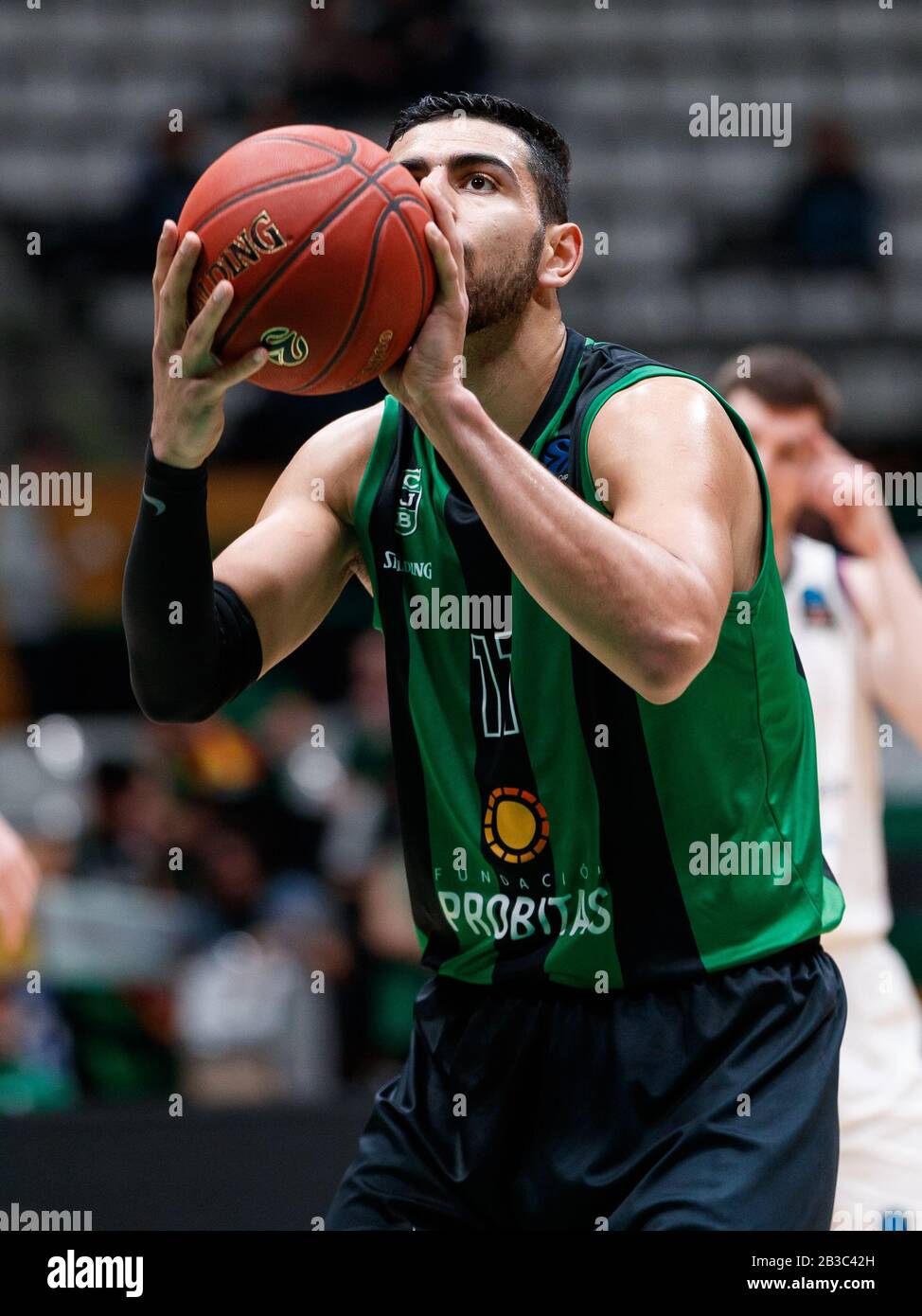 Enes kanter hi-res stock photography and images - Alamy