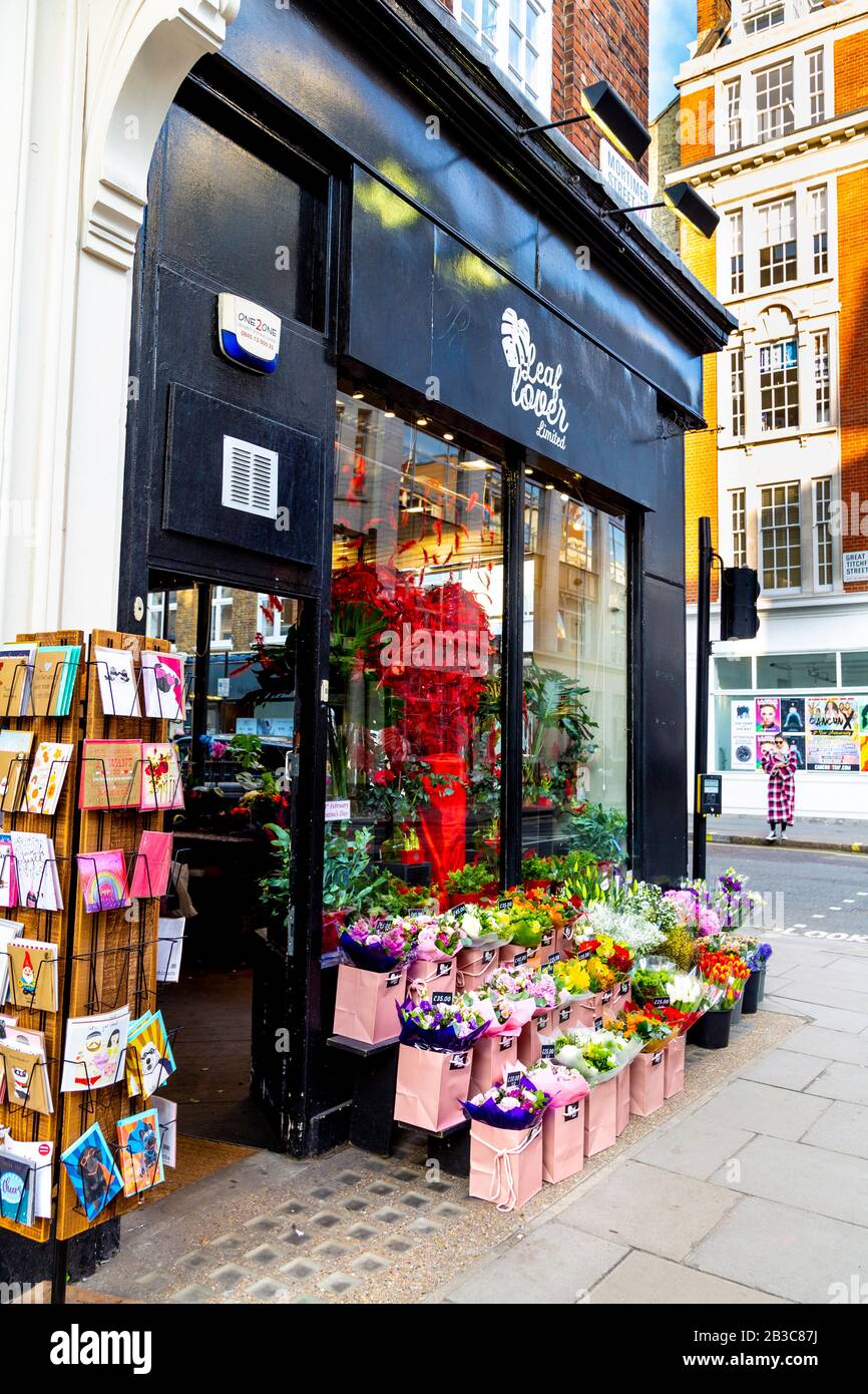Exterior of Leaf Lover Limited florist in Fitzrovia, London, UK Stock Photo