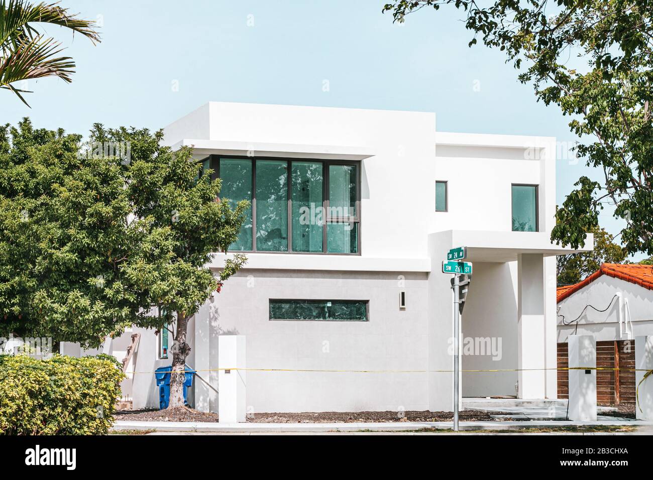 Beautiful Modern Residential Houses Homes in Florida Stock Photo - Alamy