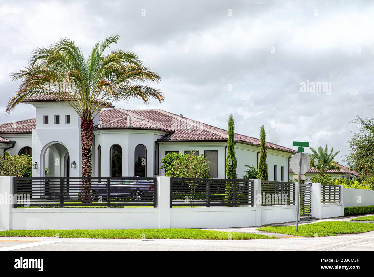 Beautiful Modern Residential Houses Homes in Florida Stock Photo - Alamy