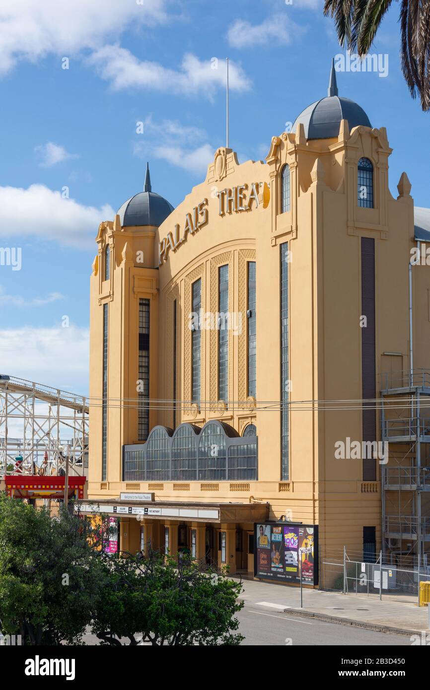Art Deco Palais Theatre, Lower Esplanade, St Kilda, Melbourne, Victoria, Australia Stock Photo