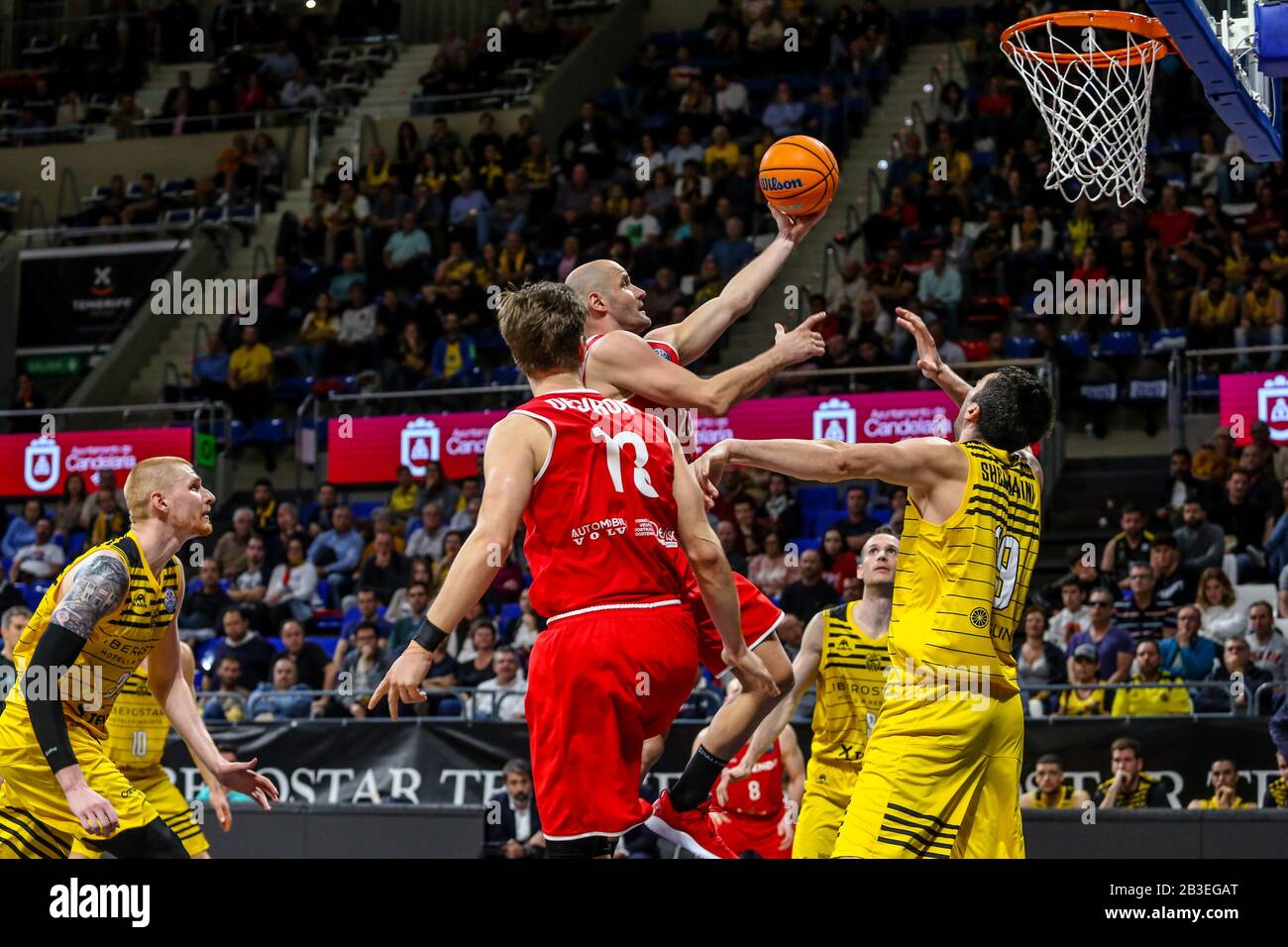 San Cristobal Della Laguna, Spain. 03rd Mar, 2020. Dusan Djordjevic, #20 of  Filou Oostende and Giorgi Shermadini, #19 of Iberostar Tenerife in action  during the 1/8 of Basketball Champions League between Iberostar