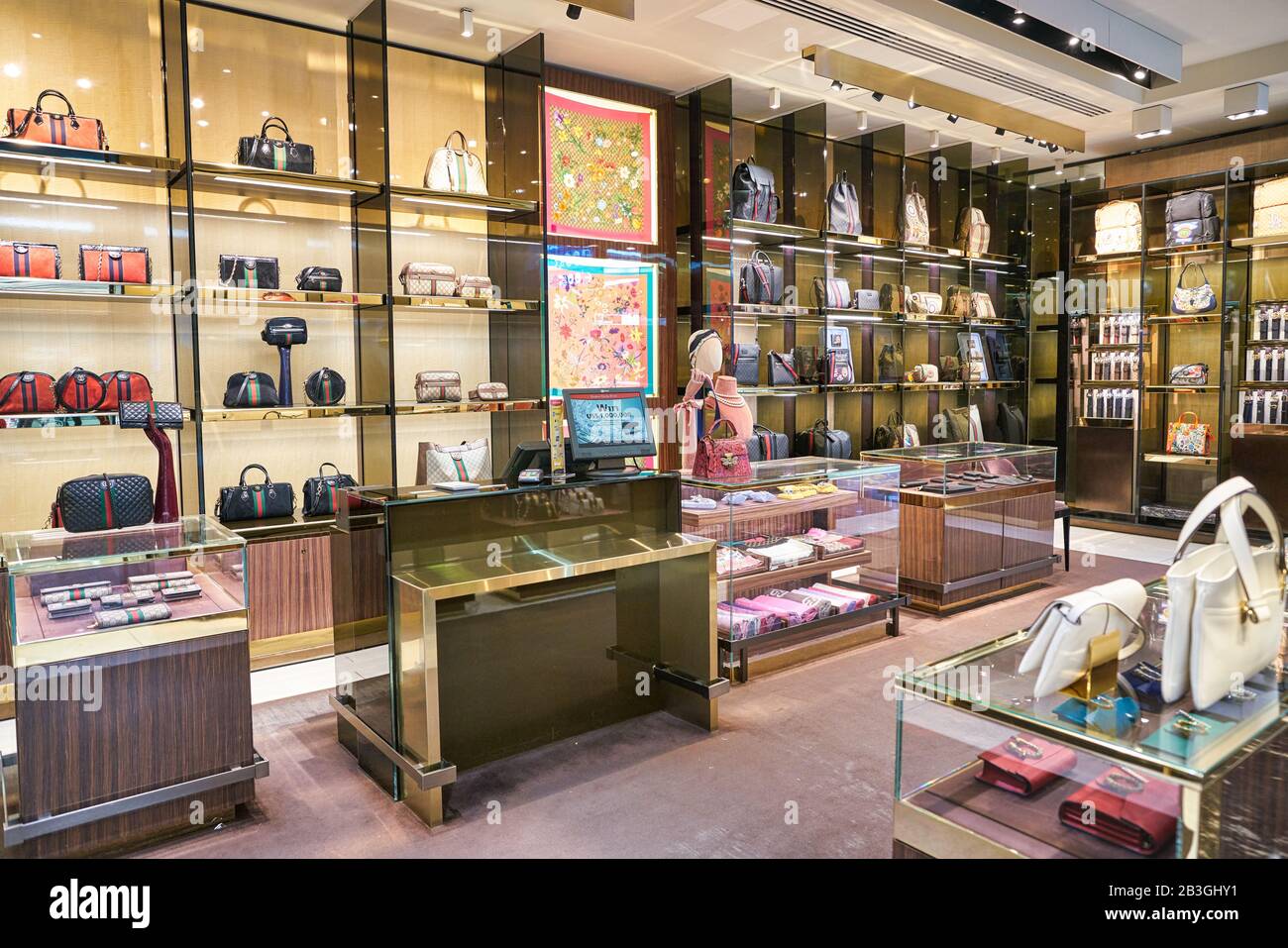 DUBAI, UAE - CIRCA JANUARY 2019: interior shot of Gucci store in Dubai  International Airport Stock Photo - Alamy