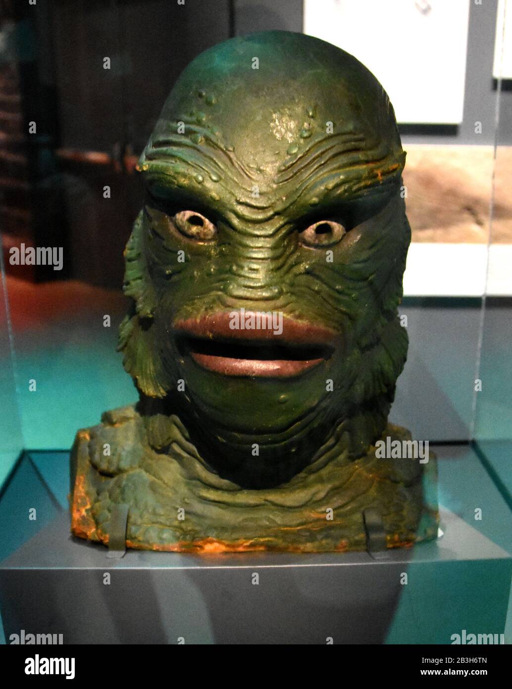 creature from the black lagoon life size statue