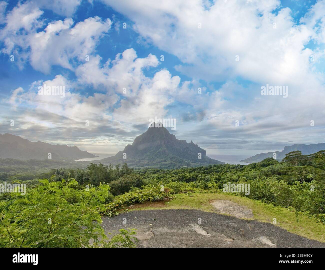 Panoramic sunset view of Moorea mountain landscape, French Polynesia. Stock Photo