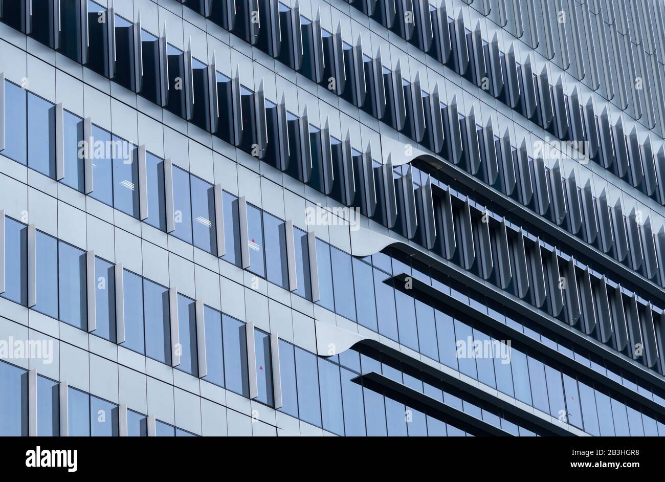 Closeup window of skyscraper glass office building. Exterior commercial  building. Modern architecture design. Facade of modern business glass  building Stock Photo - Alamy