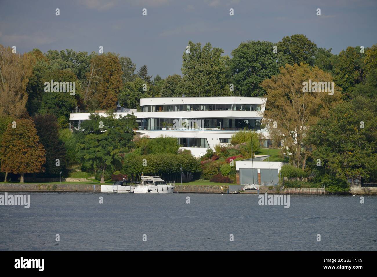 Villa, Schwanenwerder, Wannsee, Steglitz-Zehlendorf, Berlin, Deutschland Stock Photo