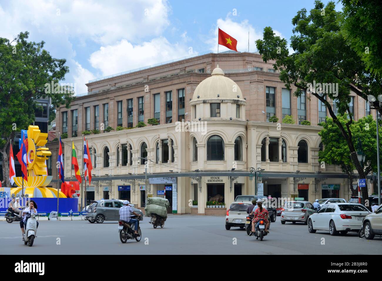 Stock Exchange, Trang Tien, Hanoi, Vietnam Stock Photo