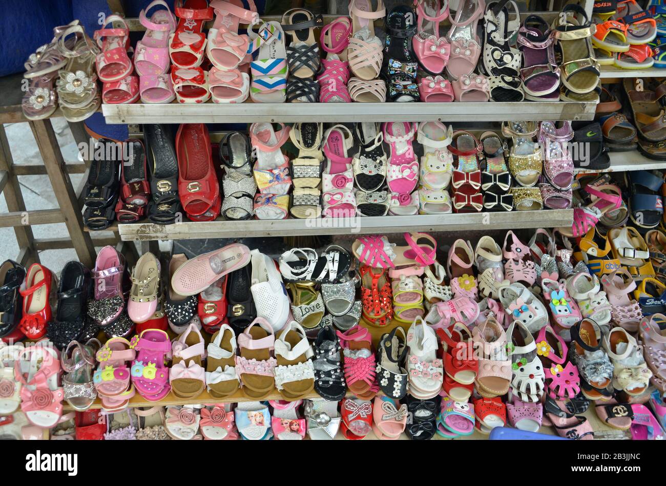 Verkauf, Schuhe, Altstadt, Hanoi, Vietnam Stock Photo