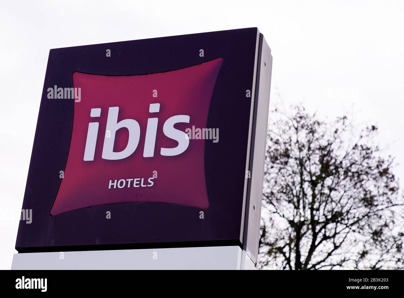 Bordeaux , Aquitaine / France - 01 15 2020 : ibis red cushion hotel sign logo building Stock Photo