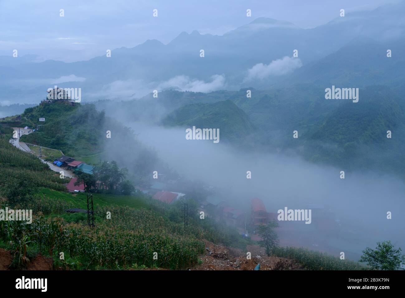 Wolken, Berge, Sa Pa, Vietnam Stock Photo