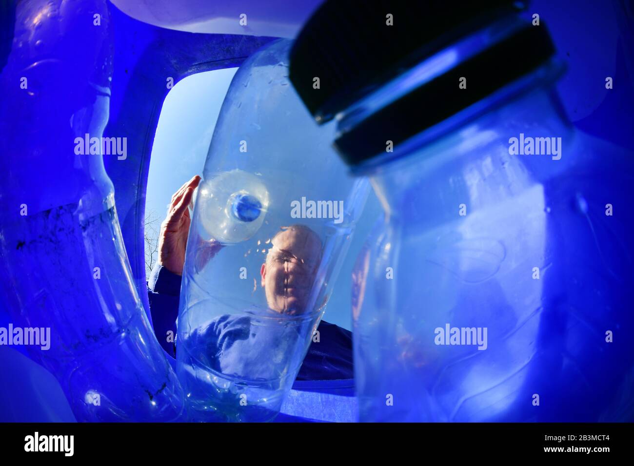 Recycling bin top hires stock photography and images Alamy