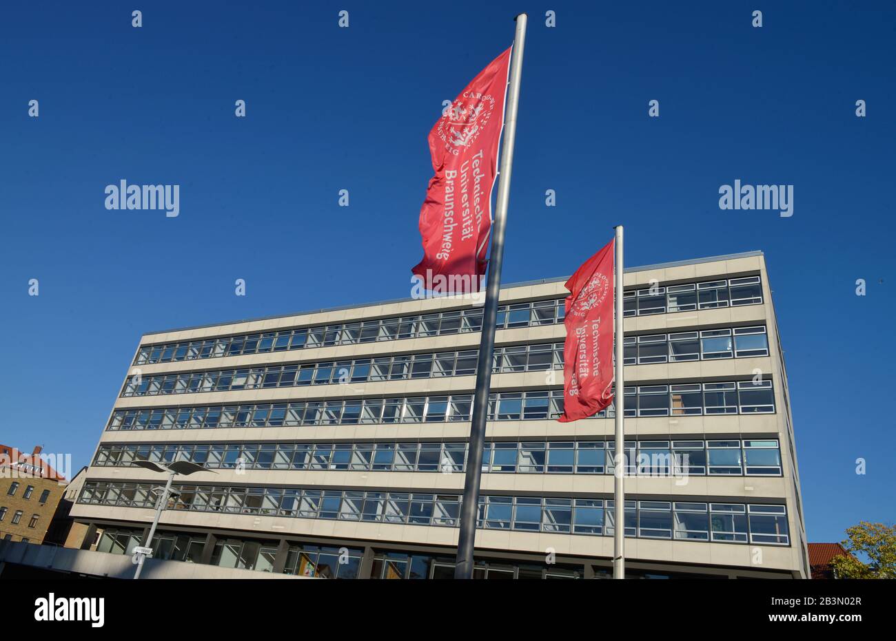 Forumsgebaeude, Universitaetsplatz, Technische Universitaet ...