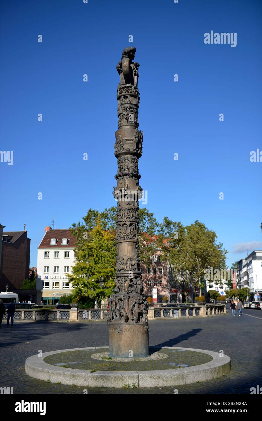 Saeule 2000 Jahre Christentum, Ruhfaeutchenplatz, Braunschweig, Niedersachsen, Deutschland Stock Photo