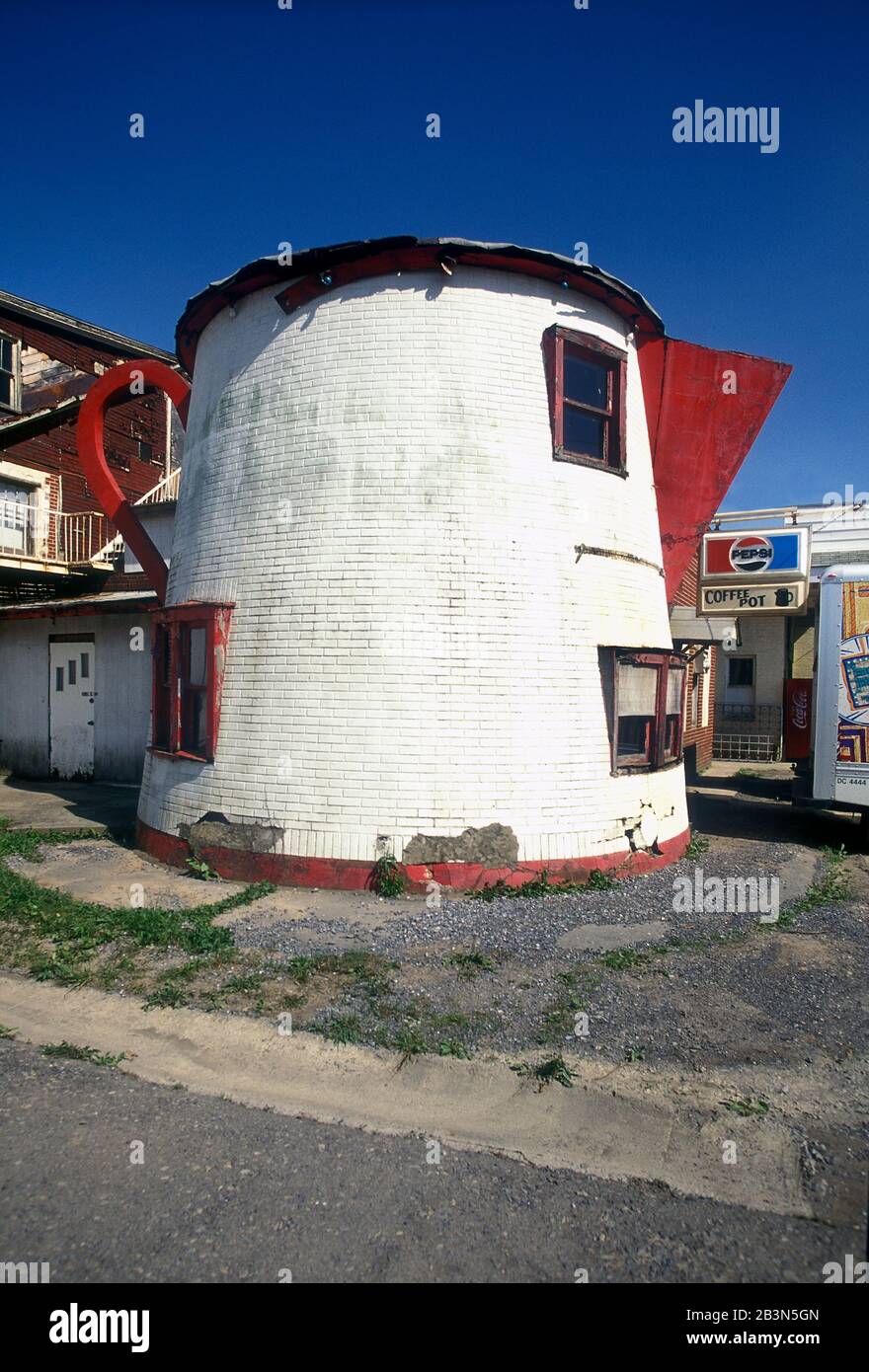 Coffee Pot Cafe on old Lincoln Highway Pennsylvania USA Stock Photo Alamy