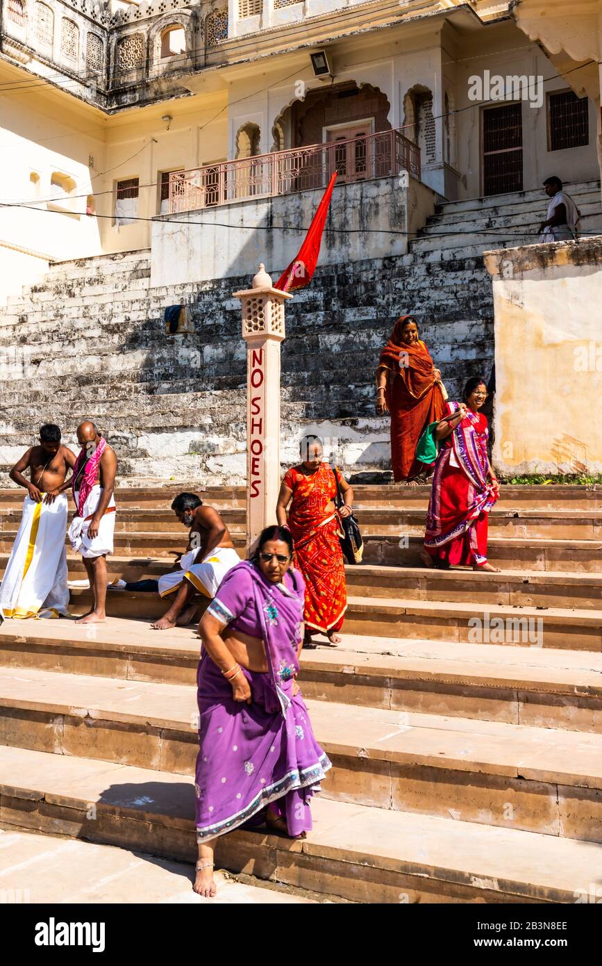 Indian woman walking barefoot hi-res stock photography and images - Alamy