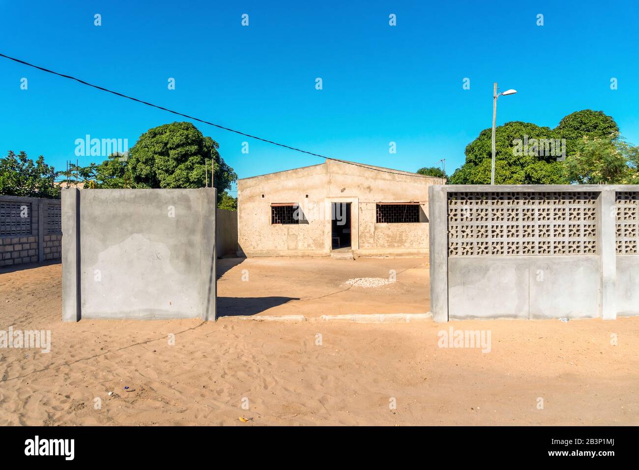 African house hi-res stock photography and images - Alamy