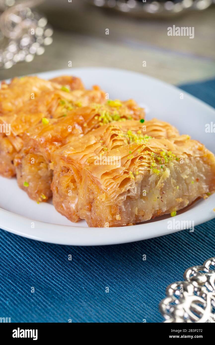 Handmade baklava, traditional turkish pastry close up Stock Photo - Alamy