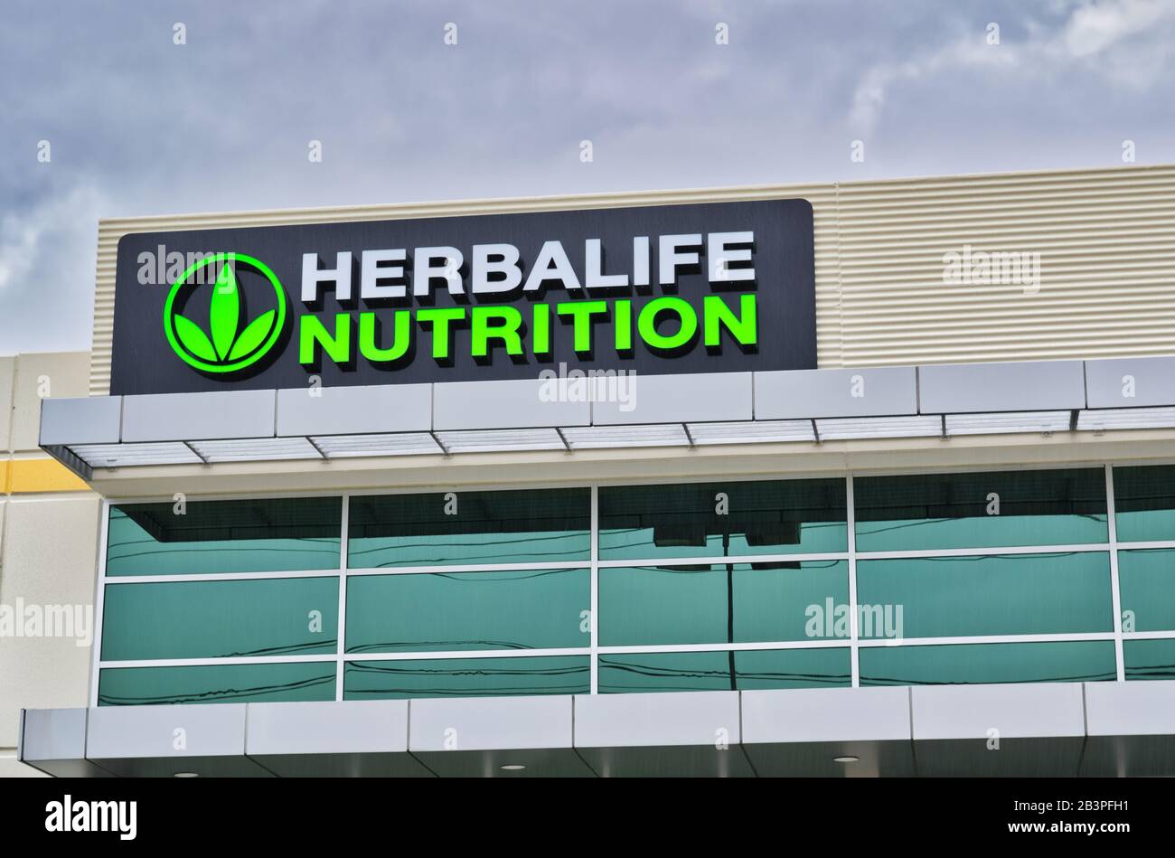 Herbalife Logo High Resolution Stock Photography And Images Alamy
