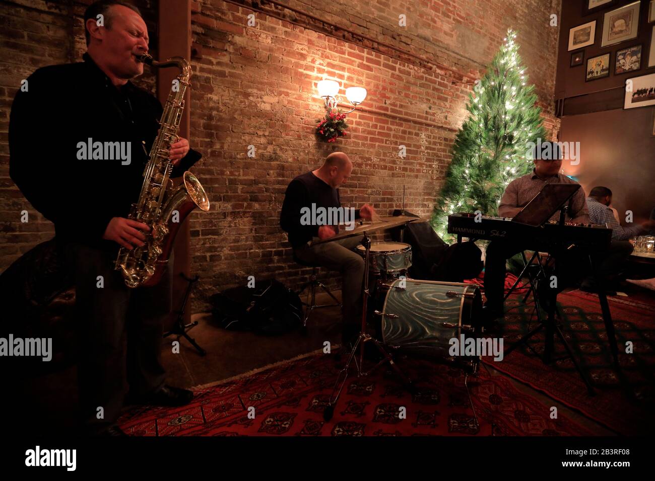 Speakeasy bar interior hires stock photography and images Alamy