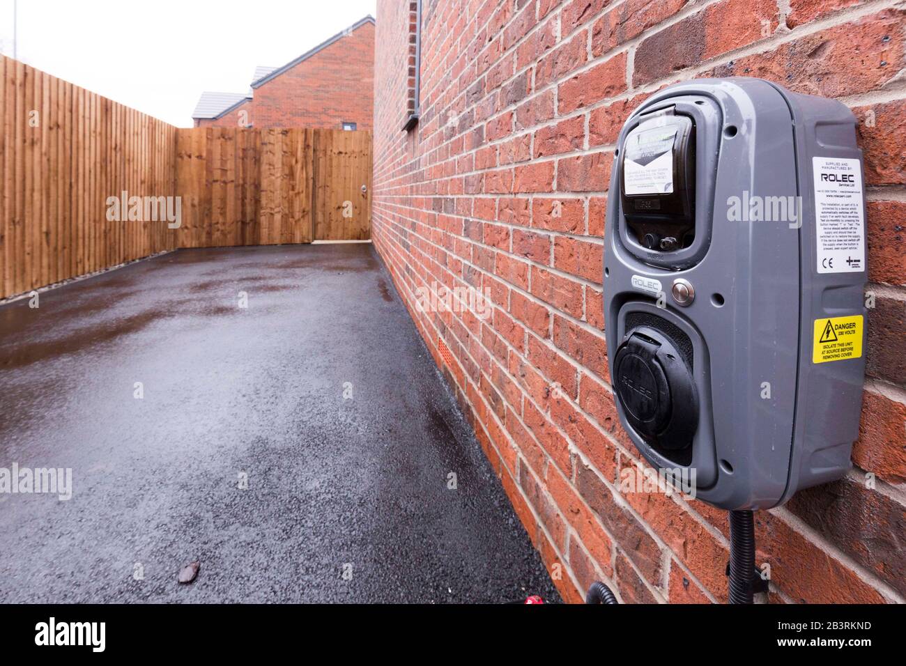 Electric car charging point hires stock photography and images Alamy