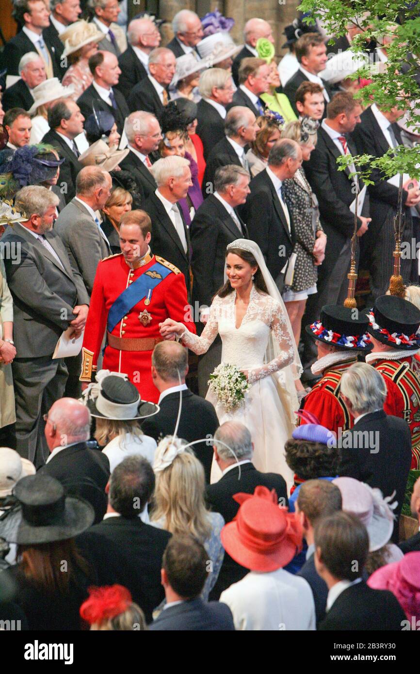 Prince William Kate Middleton Wedding Westminster Abbey April 2011 Stock Photo Alamy