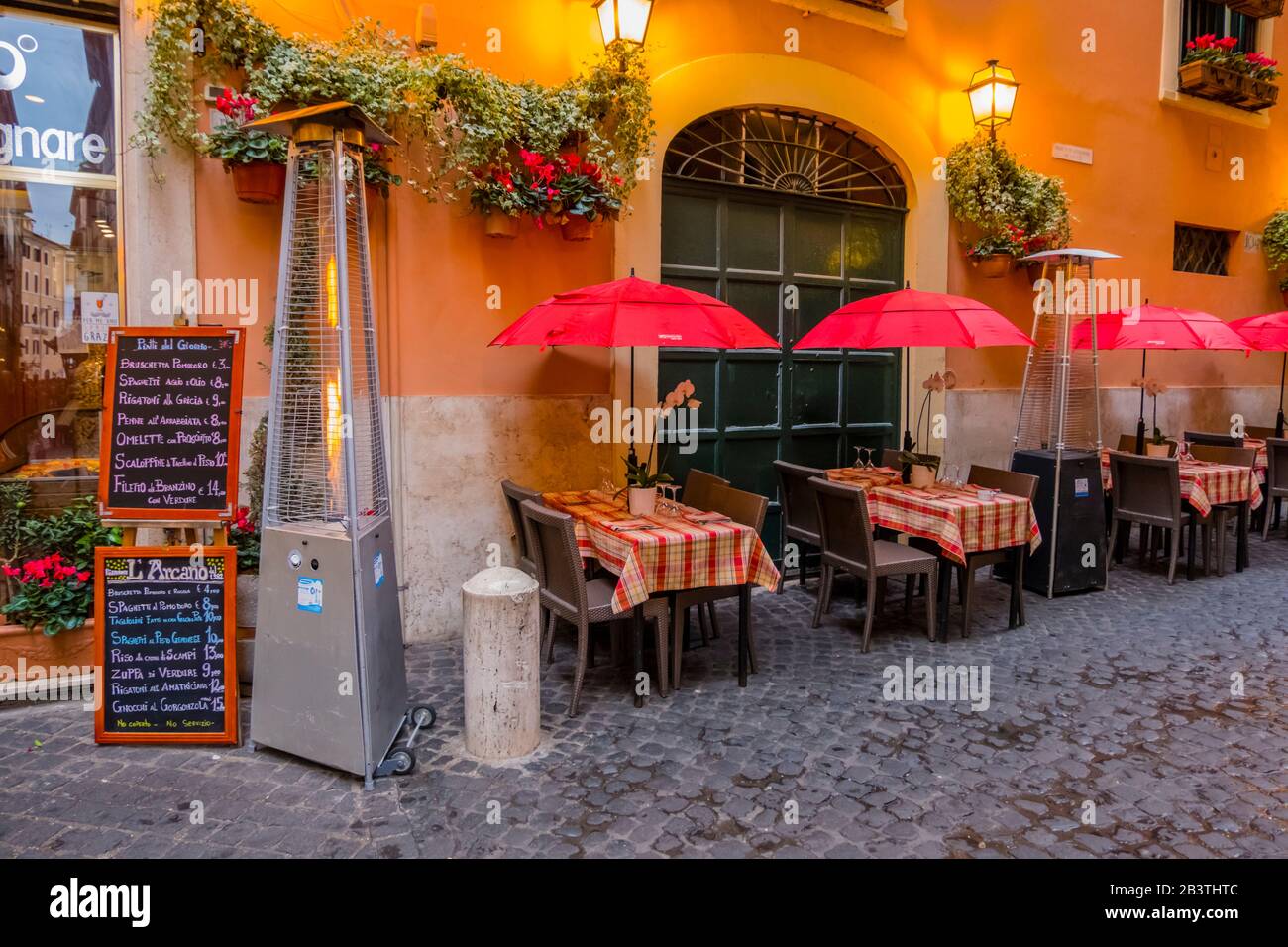 Restaurant, Via dei Pastini, centro storico, Rome, Italy Stock Photo