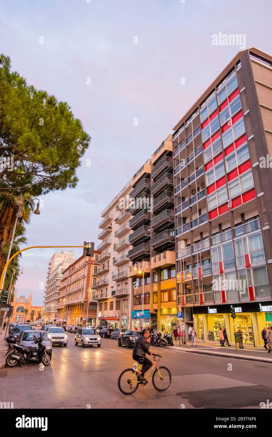 Corso Vittorio Emanuele, new town, Bari, Puglia, Italy Stock Photo - Alamy