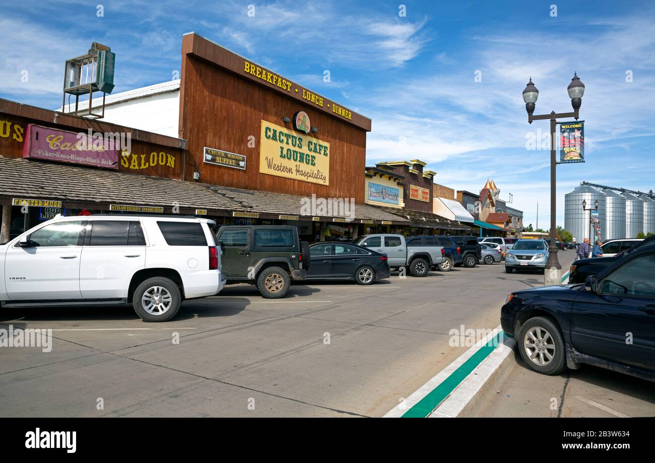 SD0030000...SOUTH DAKOTA Tourist area of downtown Wall, a popular