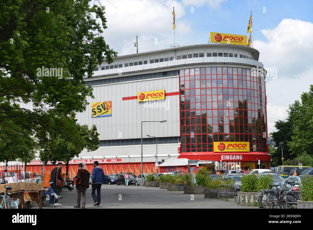 Poco, Einrichtungsmarkt, Bluecherplatz, Kreuzberg, Berlin, Deutschland
