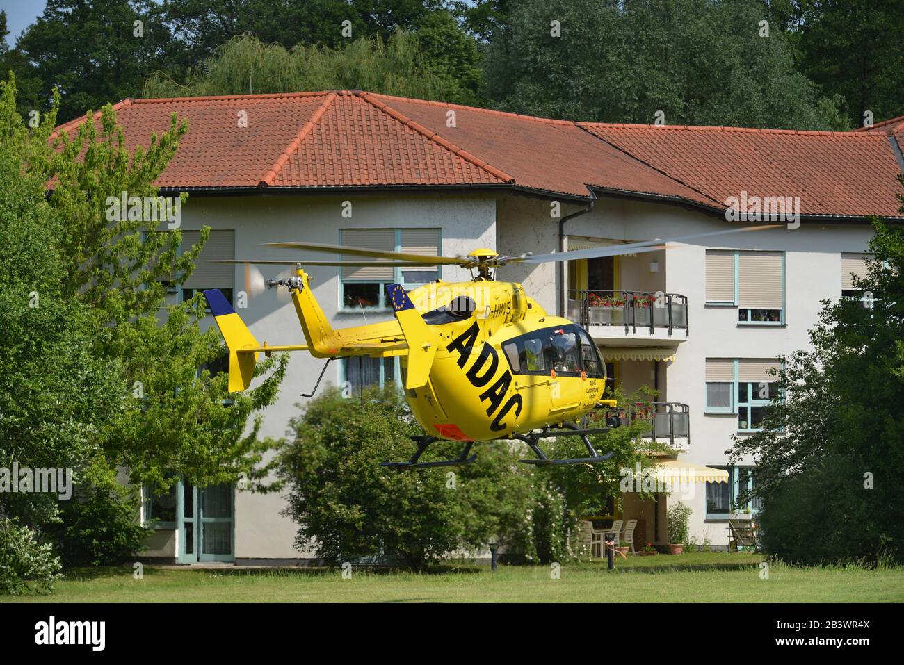 ADAC Hubschrauber, Christoph 71, Altenpflegezentrum, Kloster Lehnin, Lehnin, Brandenburg, Deutschland Stock Photo