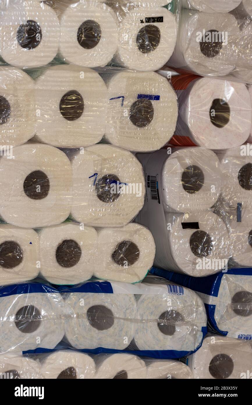 Stockpiling toilet paper causing shortages on store shelves Stock Photo