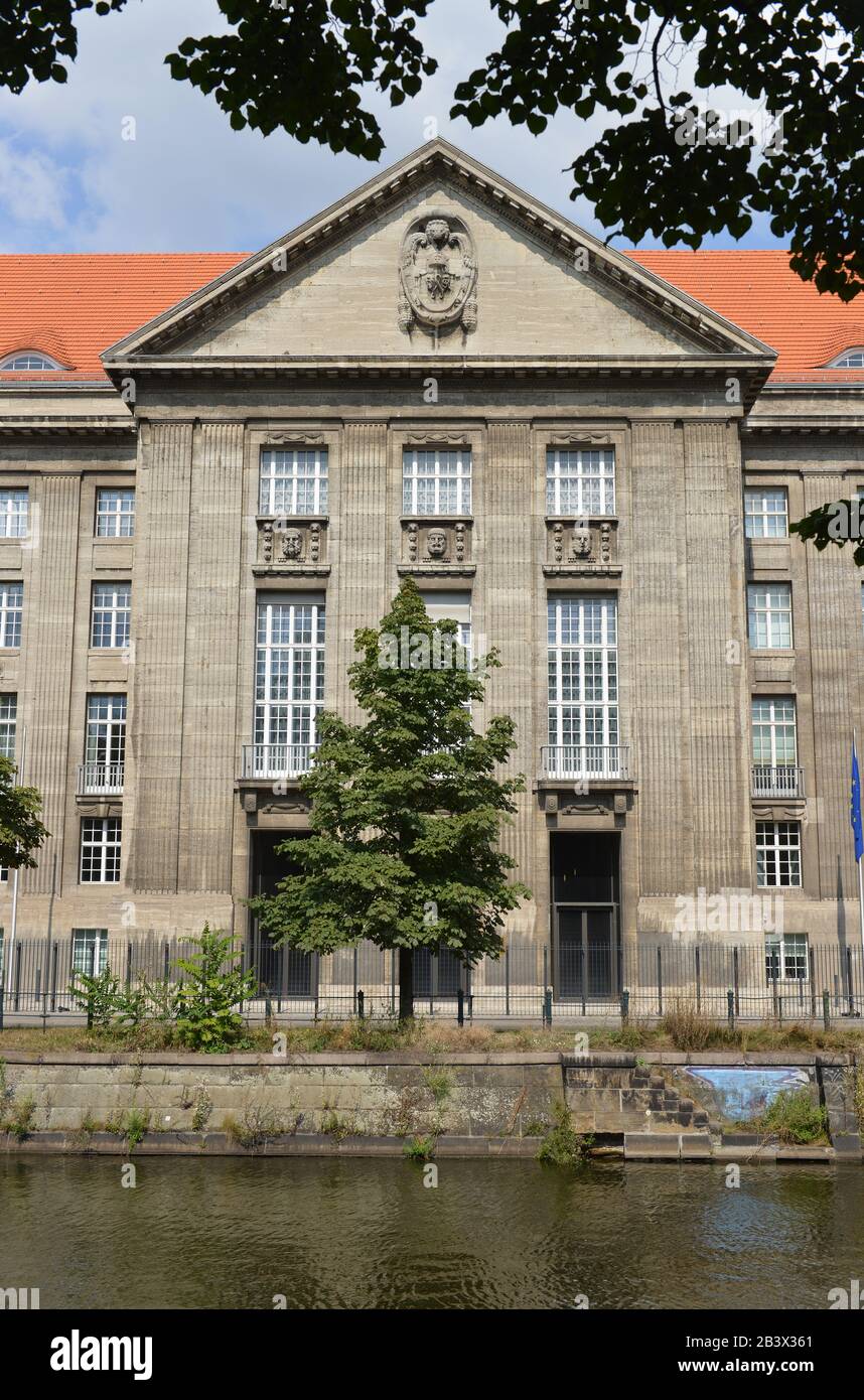 Bundesministerium der Verteidigung, Reichpietschufer, Tiergarten, Berlin, Deutschland Stock Photo