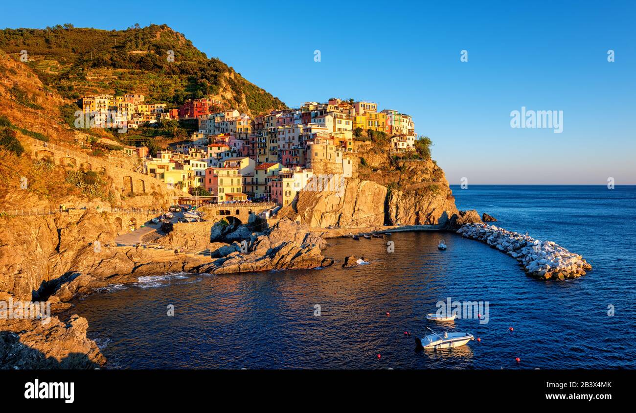 Panoramic view of Manarola, Italy, a picturesque village in Cinque Terre, Liguria Stock Photo