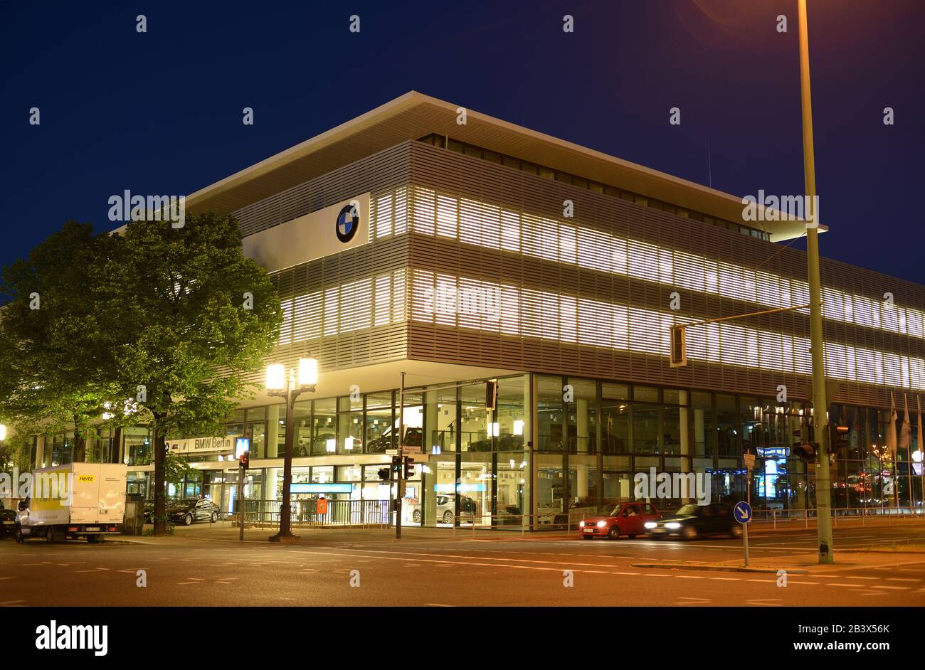 BMW Niederlassung, Kaiserdamm, Charlottenburg, Berlin Deutschland Stock Photo