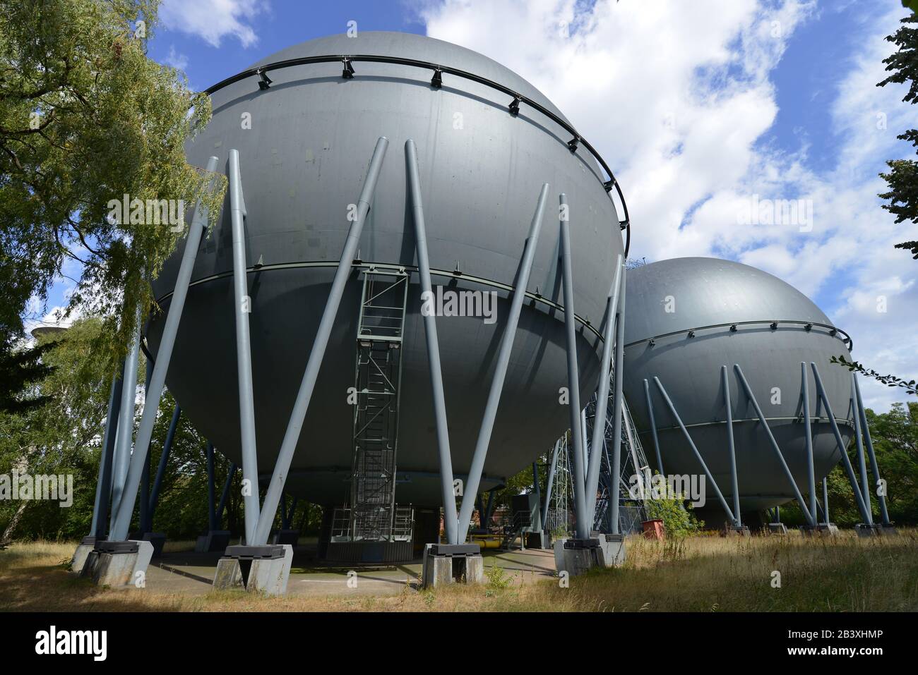 Kugelgasbehaelter Mariendorf Lankwitzer Strasse Mariendorf Berlin Deutschland Stock Photo Alamy