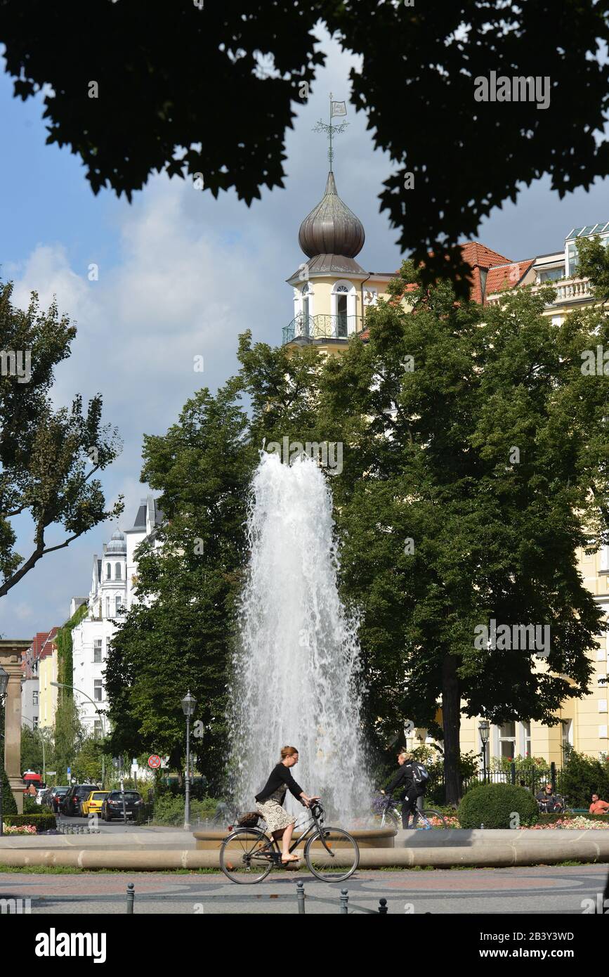 Brunnen, Viktoria-Luise-Platz, Schoeneberg, Berlin, Deutschland / Schöneberg Stock Photo