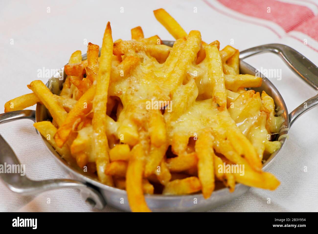 Cheddars cheese fries calories