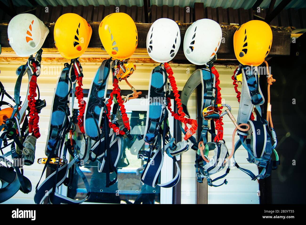 Equipment for mountaineering and climbing, ropes, carabiners, ropes