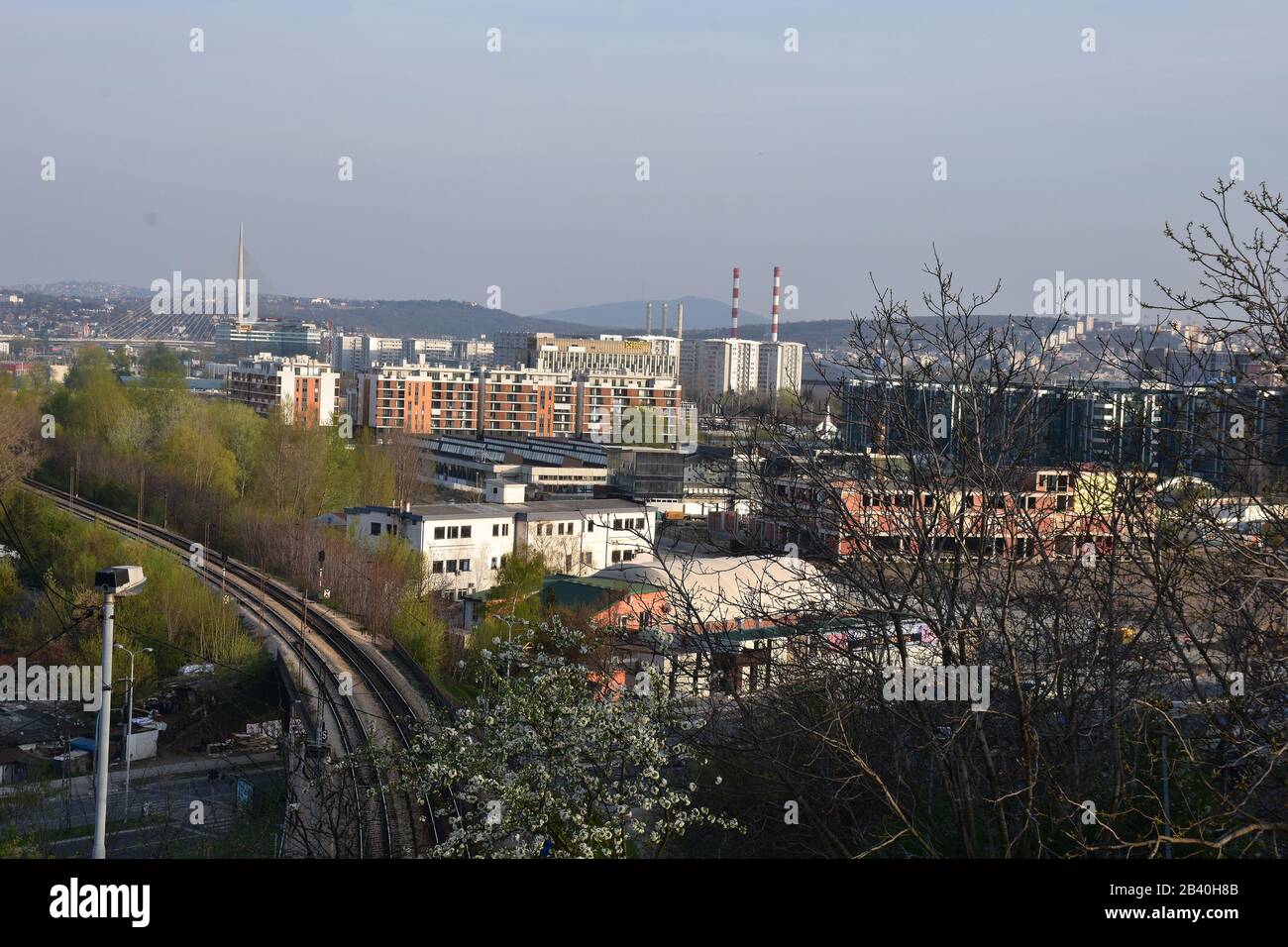 Above street railroad hi-res stock photography and images - Alamy