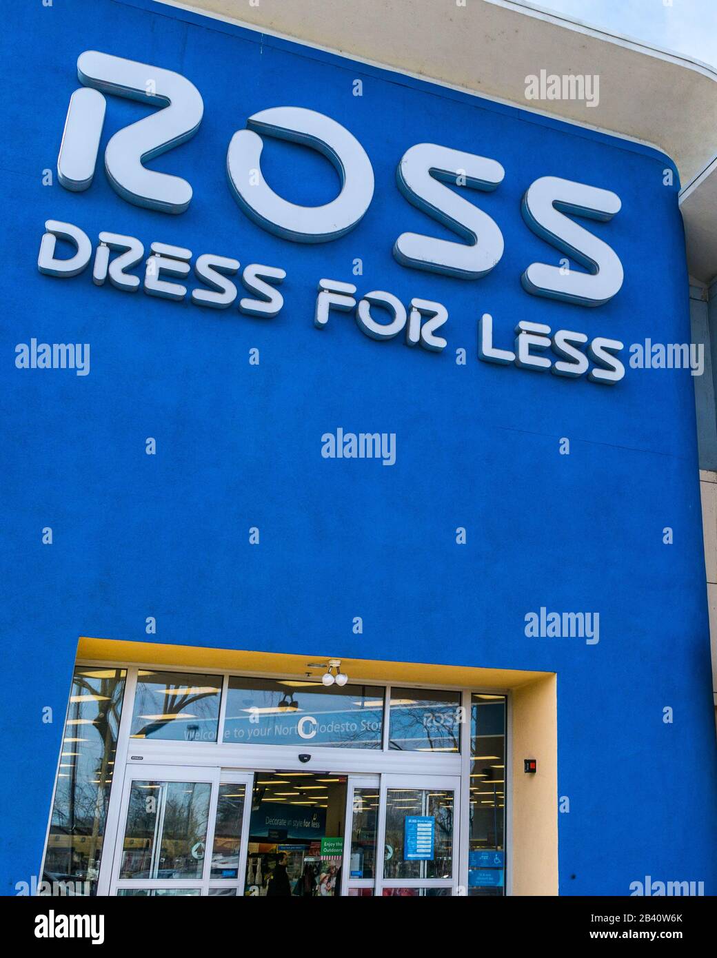 Ross dress less store in hi-res stock photography and images - Alamy