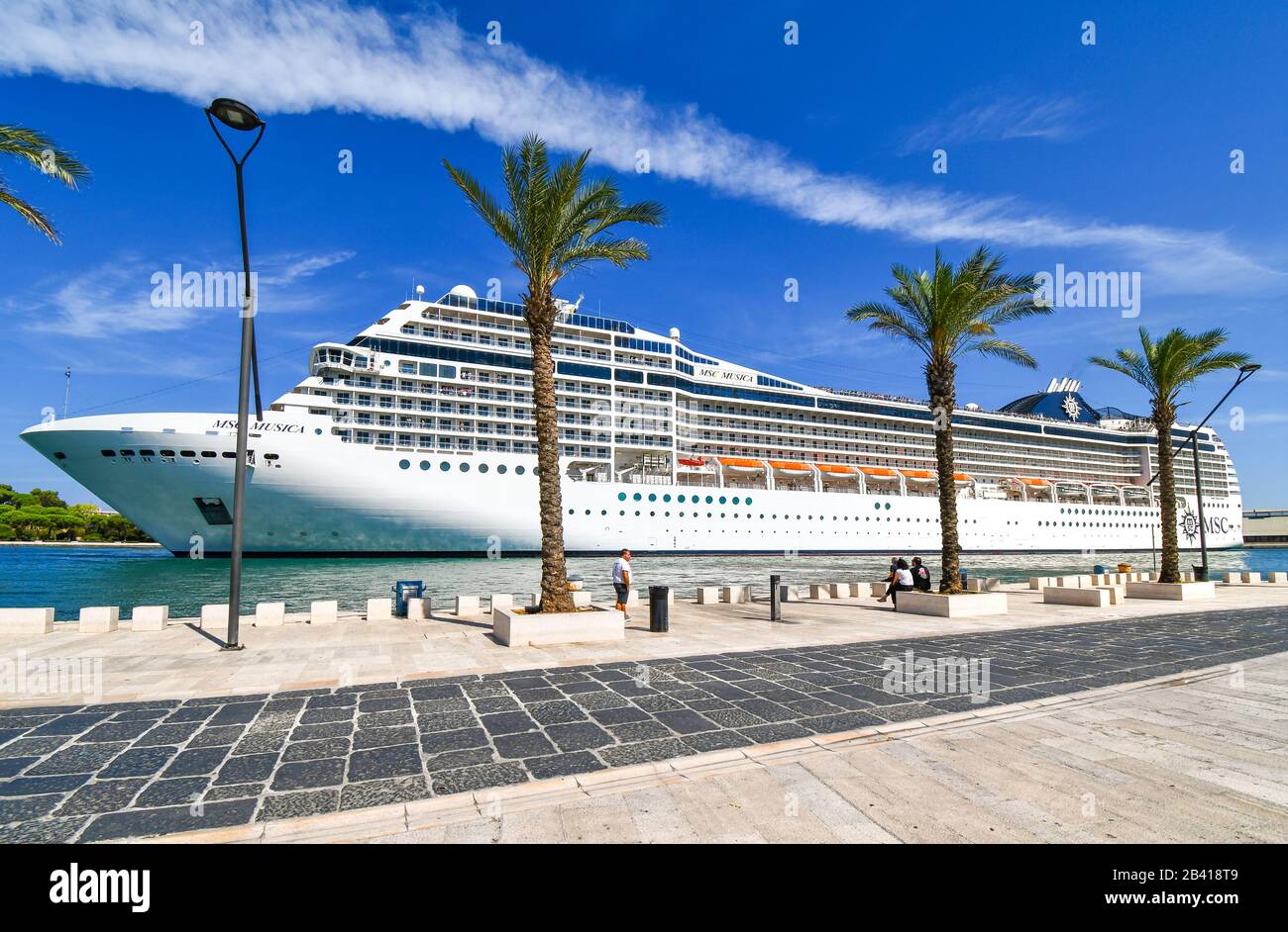 A Massive Cruise Ship Pulls Into The Cruise Port And Harbor At Brindisi A Massive Cruise Ship Pulls Into The Cruise Port And Harbor At Brindisi
