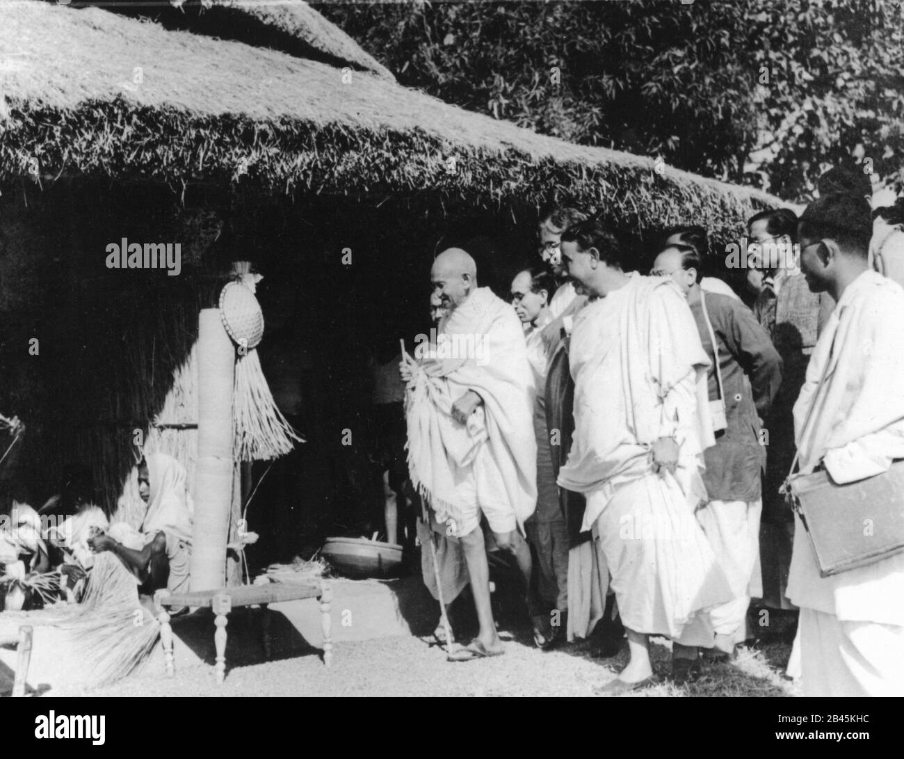 Mahatma Gandhi seeing handicraft exhibition at Ramgarh Congress, Hazaribagh, Jharkhand, India, Asia, March 1940, old vintage 1900s picture Stock Photo