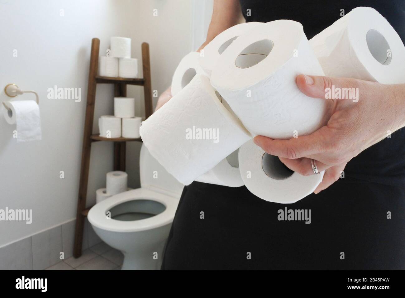Rolls Of Toilet Paper High Resolution Stock Photography and Images Alamy