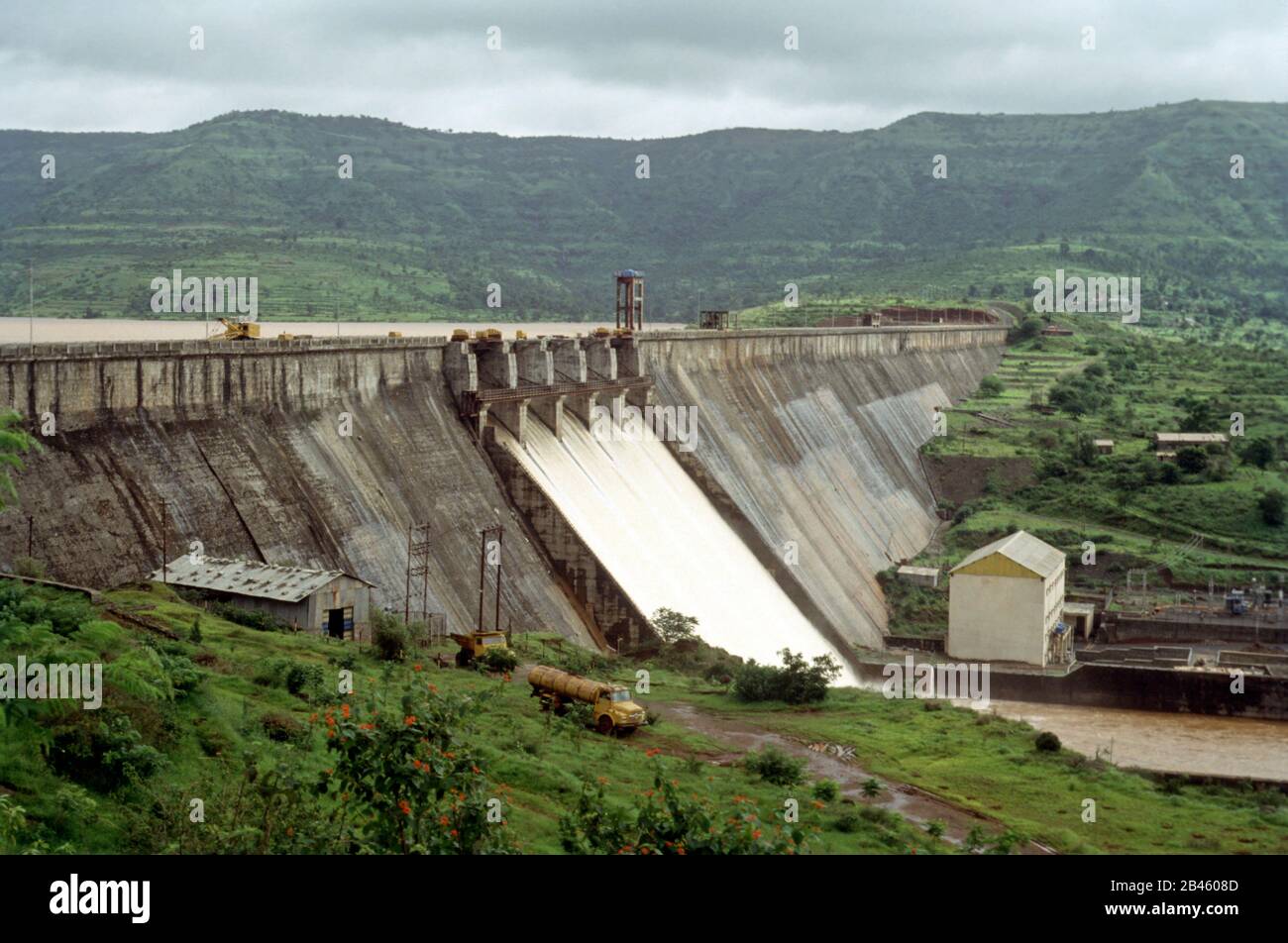 Panshet dam hires stock photography and images Alamy