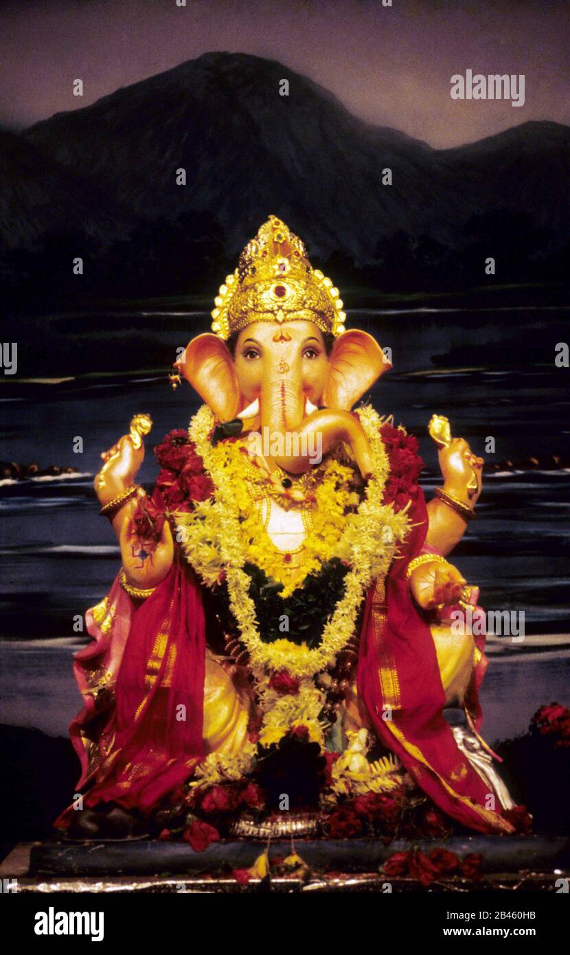 Lord Ganesh, Ganesha, Ganpati, Ganapati, festival, sitting idol, Bombay, Mumbai, Maharashtra, India, Asia Stock Photo