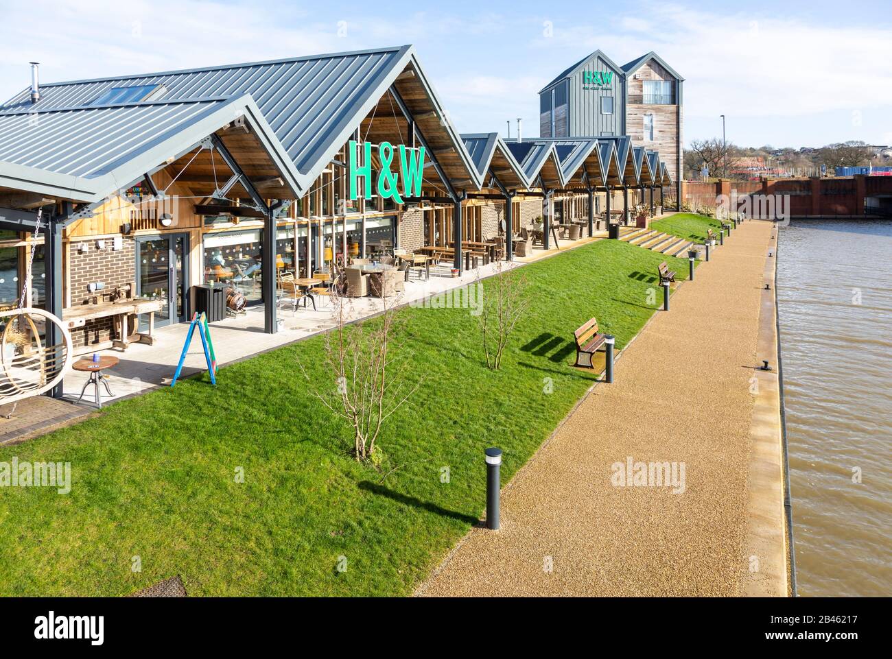 Hall and woodhouse pub hires stock photography and images Alamy