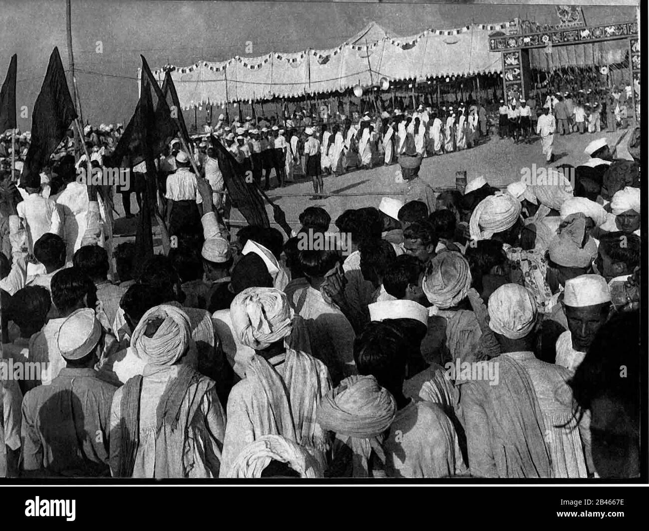 Dr. Rajendra Prasad, President, at installation ceremony of new Somnath Temple, Saurashtra, Gujarat, India, Asia, 1950, old vintage 1900s picture Stock Photo