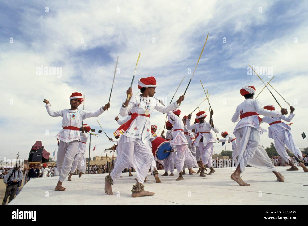 Madhya pradesh folk dance hires stock photography and images Alamy